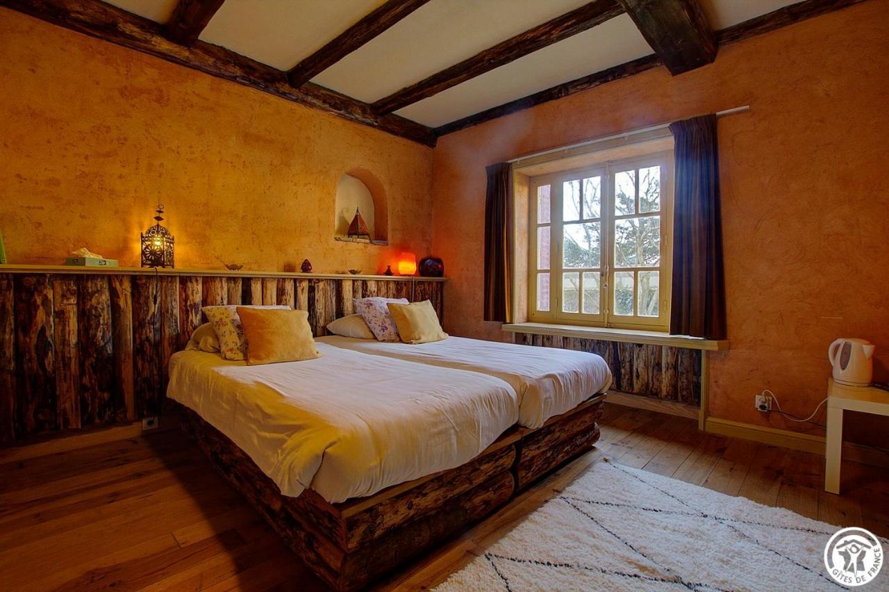 Goute La Vie Bed & Breakfast Marchamp Exterior photo